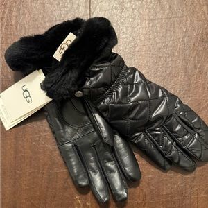 UGG Faux Fur Quited Gloves S/M